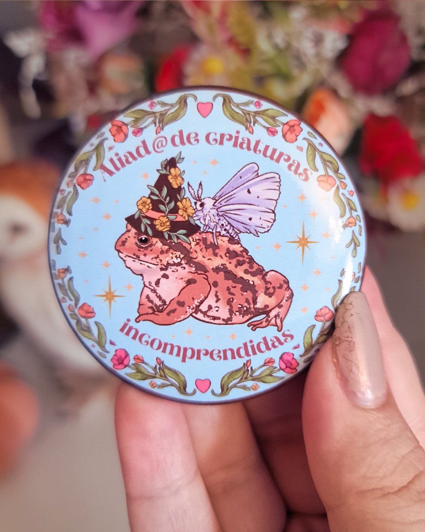 Chapa Aliado de Criaturas Incomprendidas | Insignia fantasía | Accesorio geek rol y naturaleza