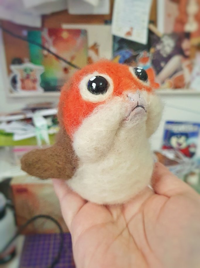 Figura de lana de Porg, animalito de la pelicula de Star wars