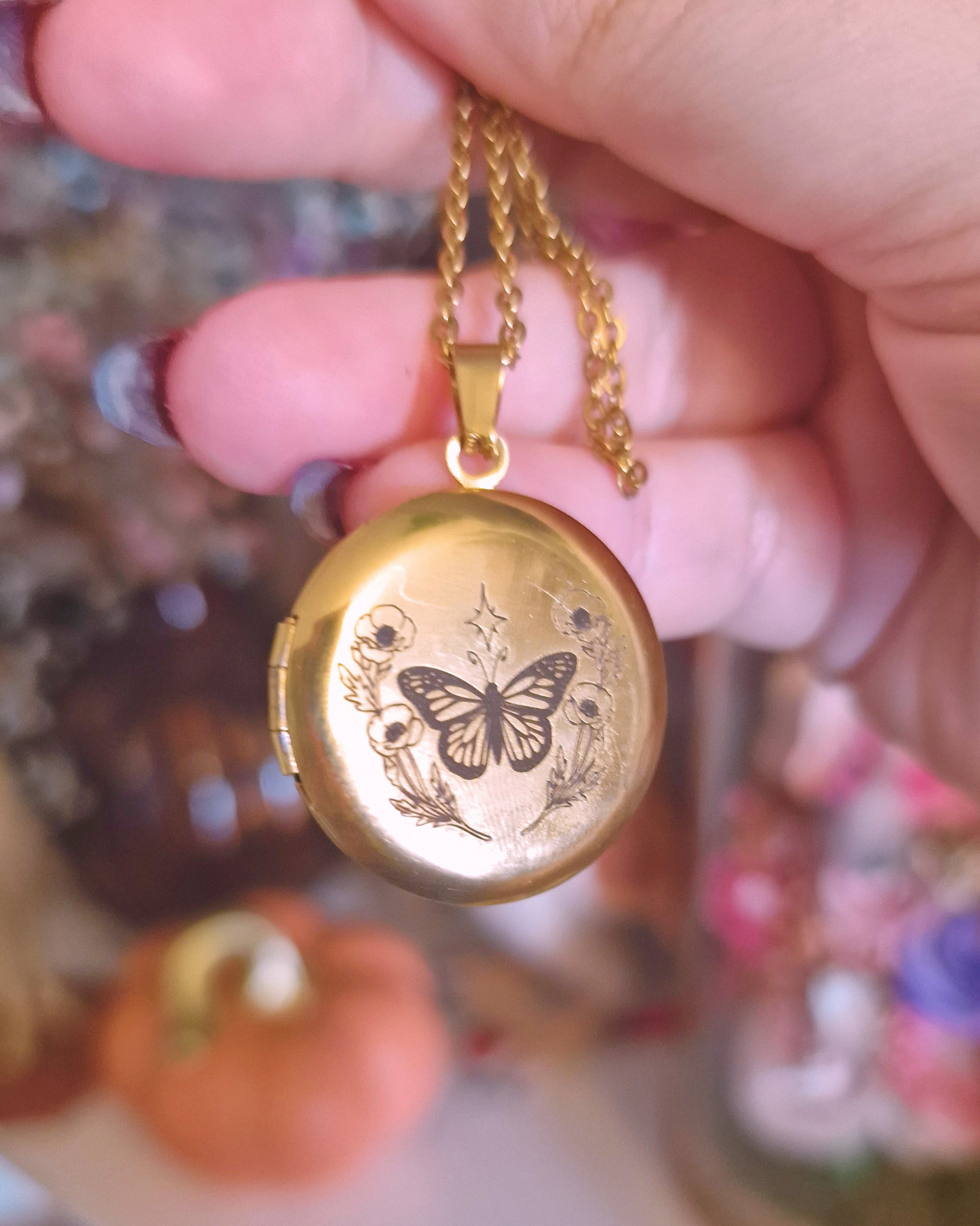 Butterfly Locket – Engraved Stainless Steel Pendant