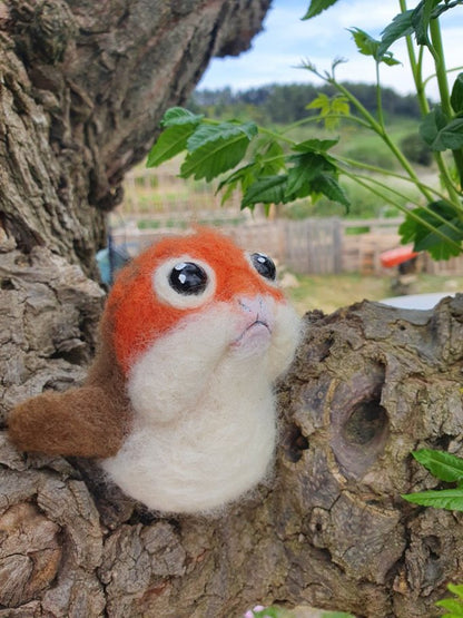 Figura de lana de Porg, animalito de la pelicula de Star wars