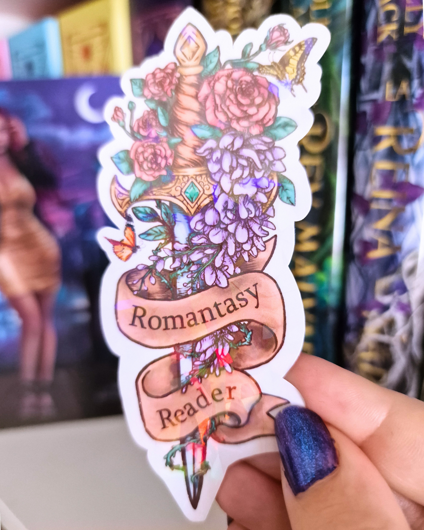 Pegatina holográfica Romantasy Reader | Espada floral para amantes de la fantasía