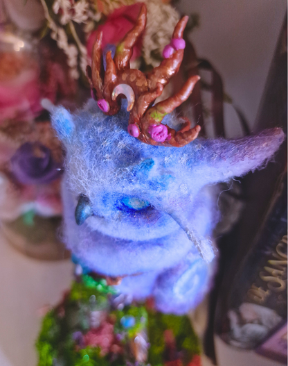 Figura de Q'onzu, Loa del Cambio | Escultura artesanal inspirada en World of Warcraft | Pieza única OOAK